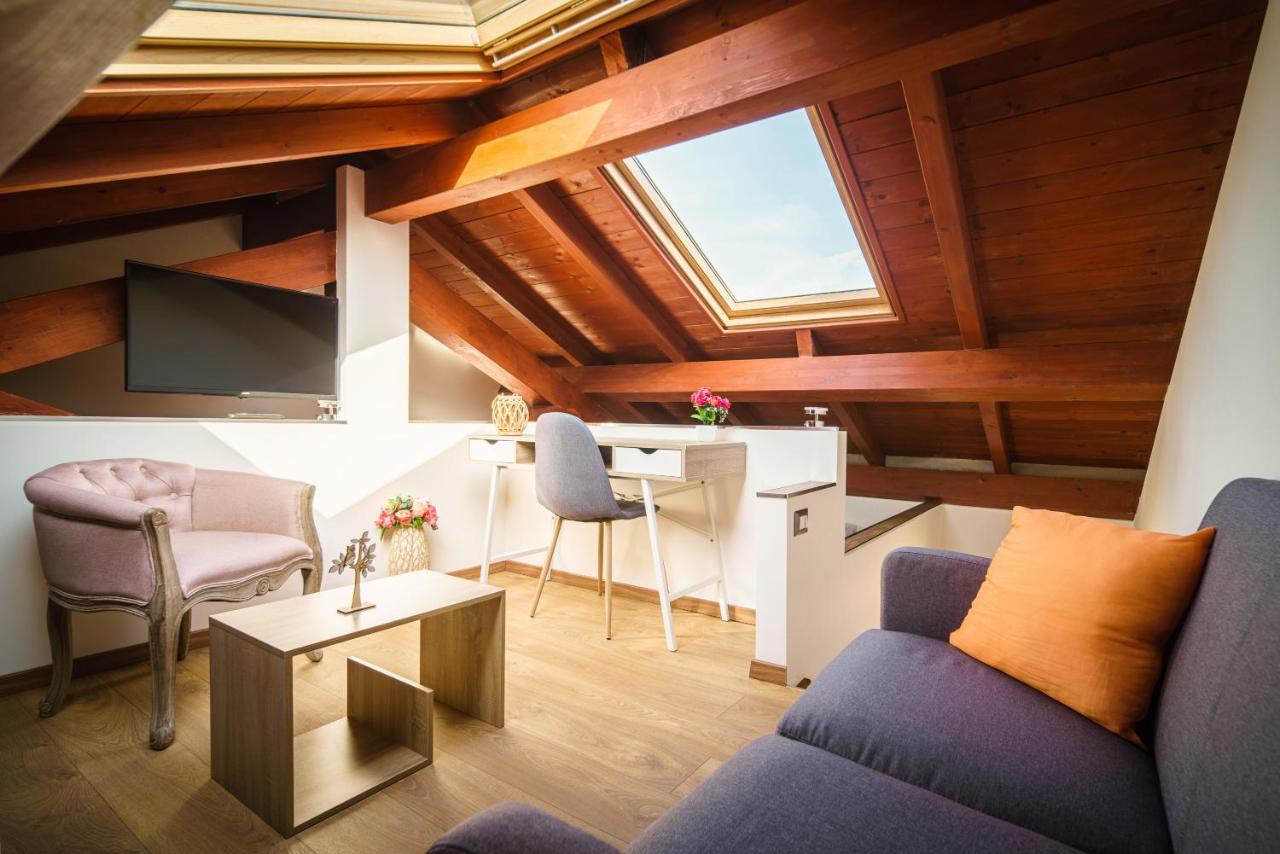 Monsuite Relais - Chalet Monserrato Buitenkant foto
